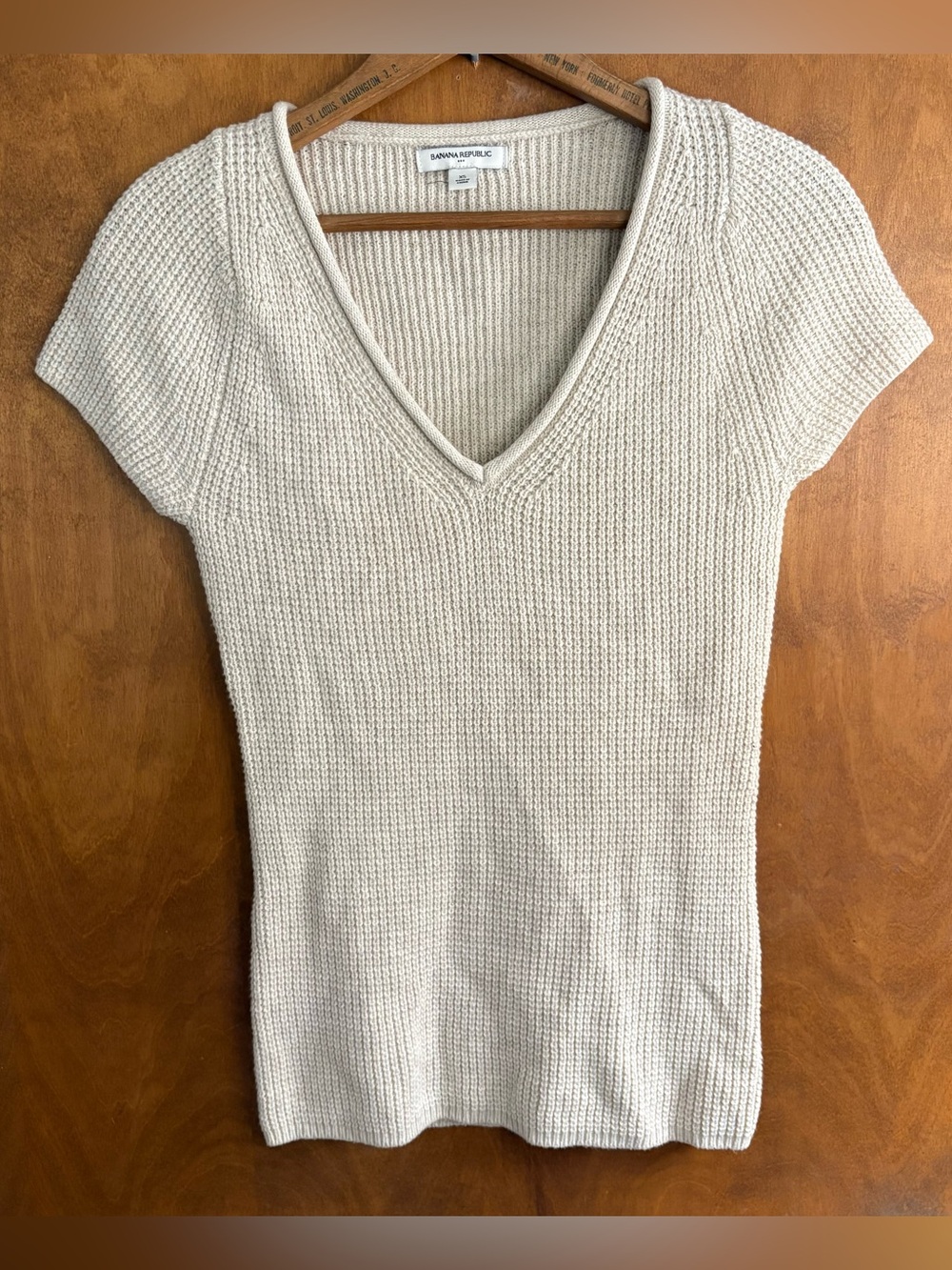 Vintage Y2K Banana Republic Cream Fitted Henley Sweater Preppy Academia Coquette